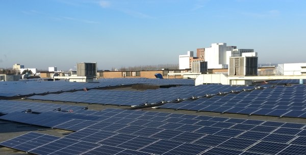 Photo of the solar installation on the roof of the BBRG A-Cords plant in Aalter (Belgium)